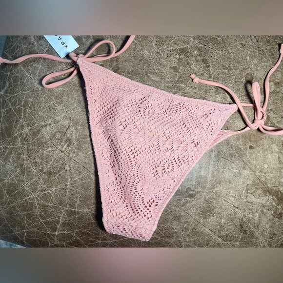LA Hearts by PacSun Pink Crochet Bikini Bottom NWT - Picture 2 of 5